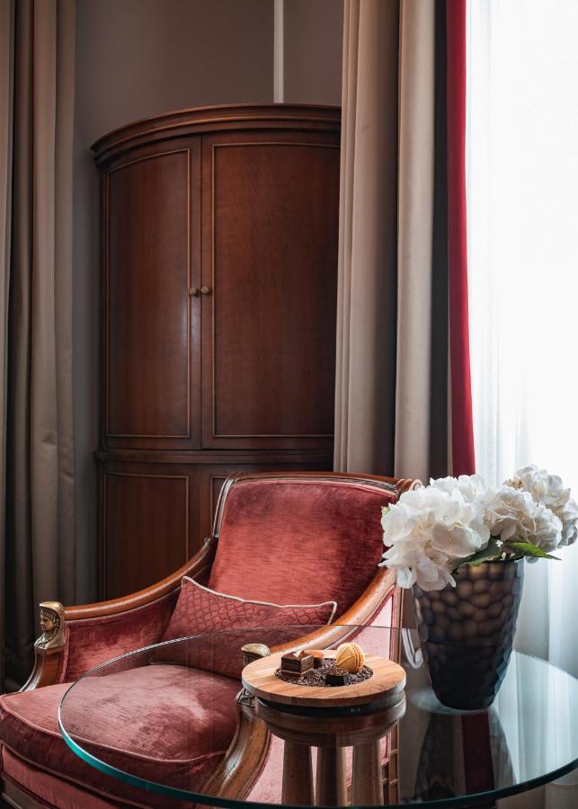 Althoff Grandhotel Schloss Bensberg Μπέργκις Γκλάντμπαχ Εξωτερικό φωτογραφία A room at the hotel