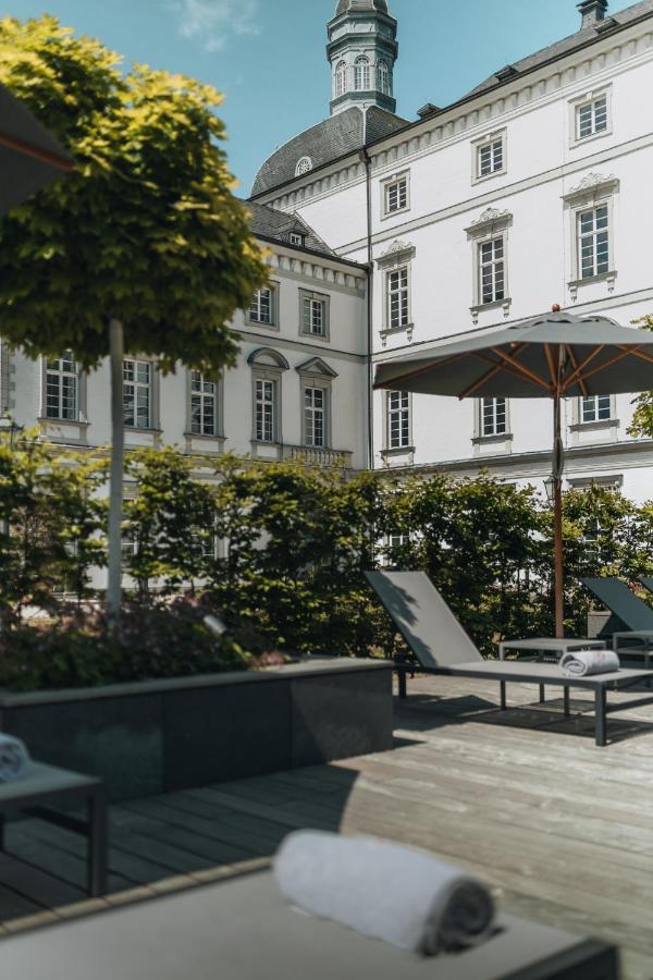 Althoff Grandhotel Schloss Bensberg Μπέργκις Γκλάντμπαχ Εξωτερικό φωτογραφία The hotel's garden