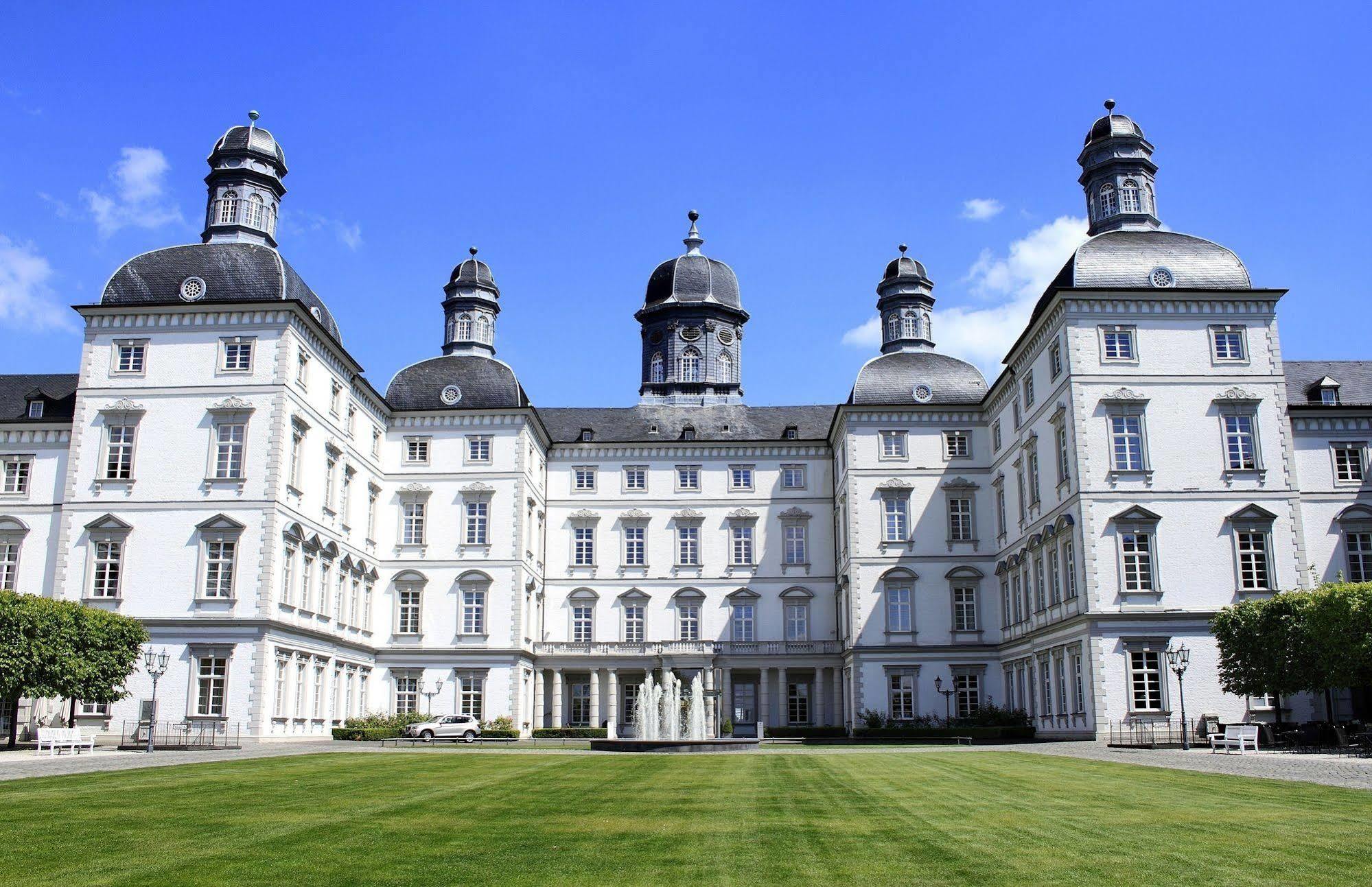 Althoff Grandhotel Schloss Bensberg Μπέργκις Γκλάντμπαχ Εξωτερικό φωτογραφία Gloriamar Abbey